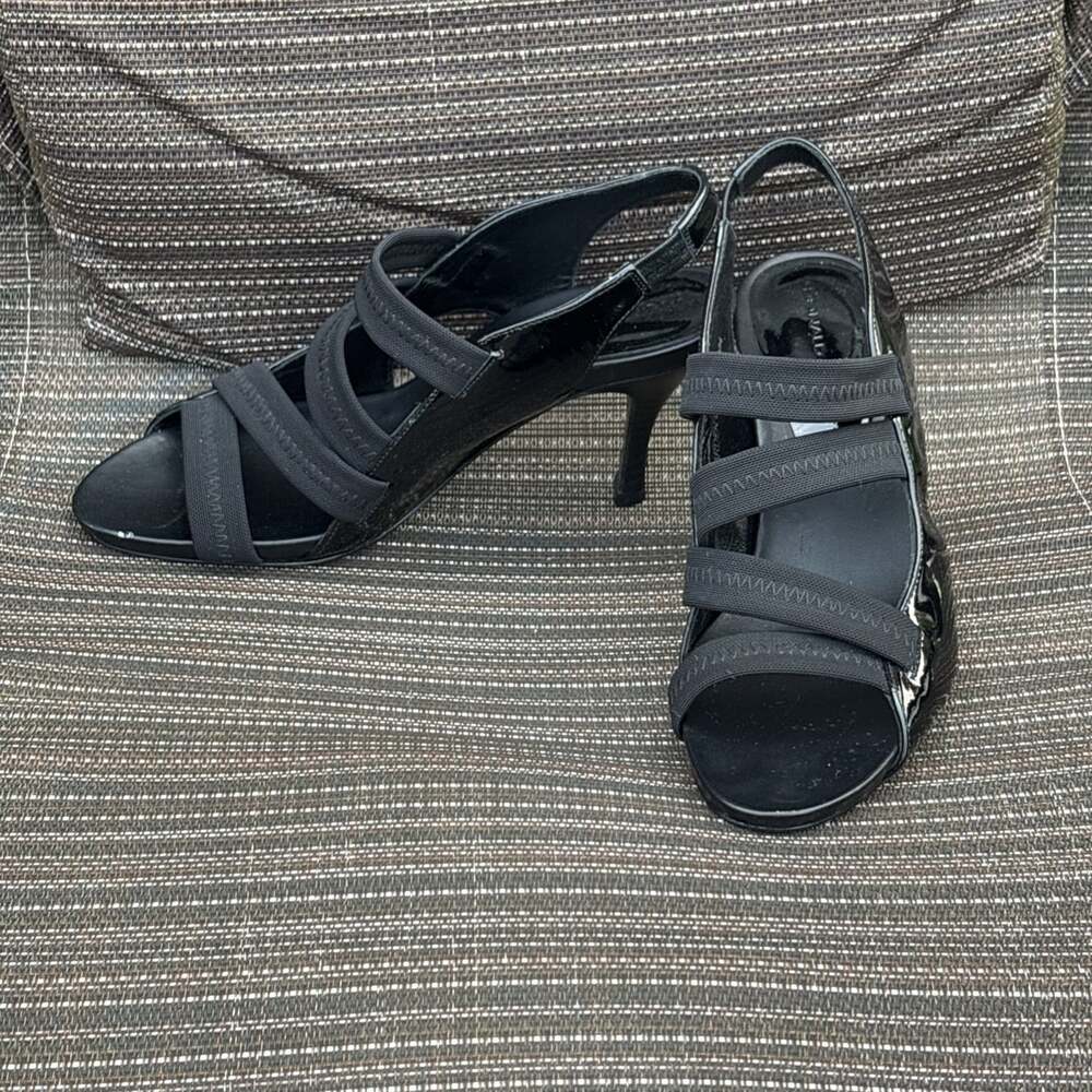 Donald J. Pliner Women's Heels Strappy Sandals Black  Patent Leather Size 7.5M